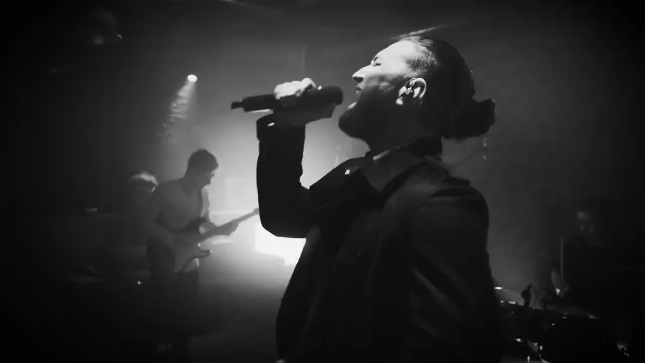 Smiley - Dream Girl (Live Session)