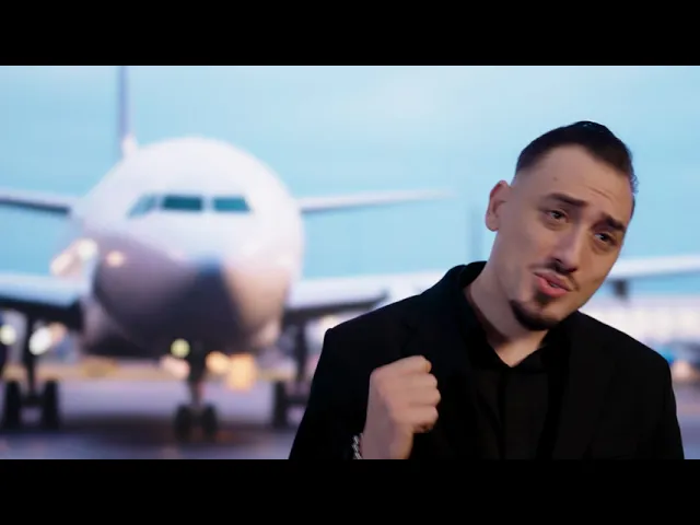 Valentino - Strainatate Doua Case si un Bolid