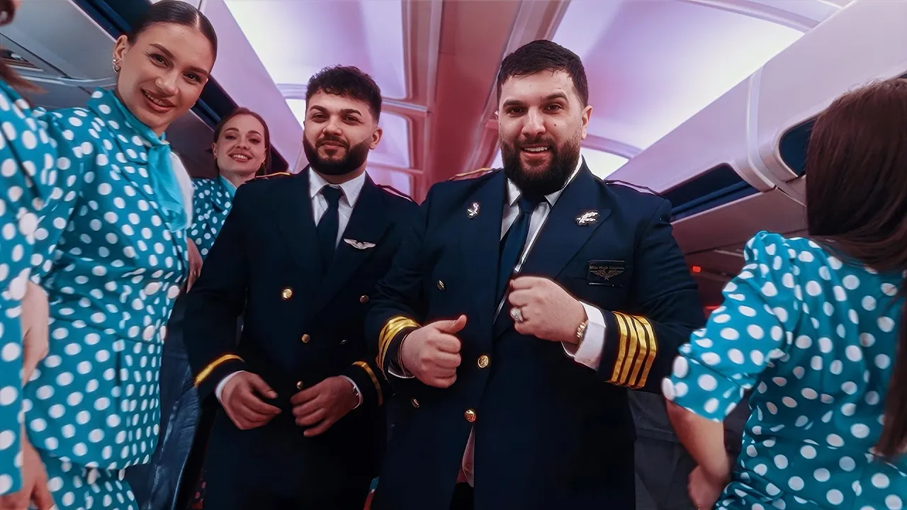 Tzanca Uraganu x Denis Ramniceanu - Stewardese tatuate 2025