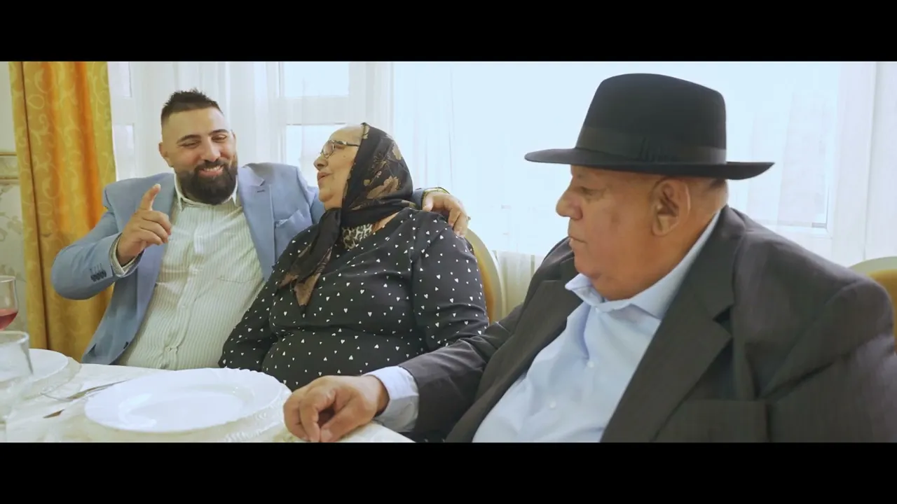 Marius de la Tecuci - Mama