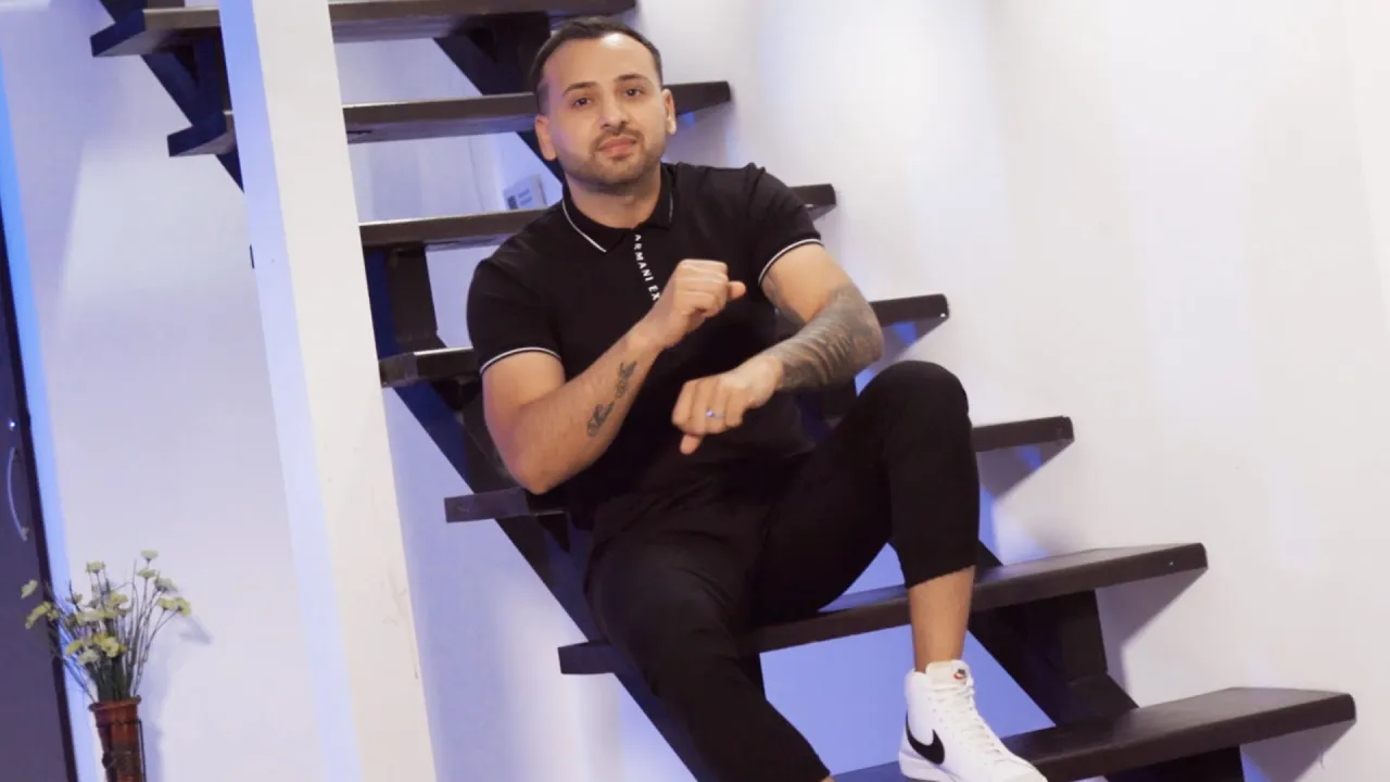 ALESSIO - Pupa aici (Originala 2020)