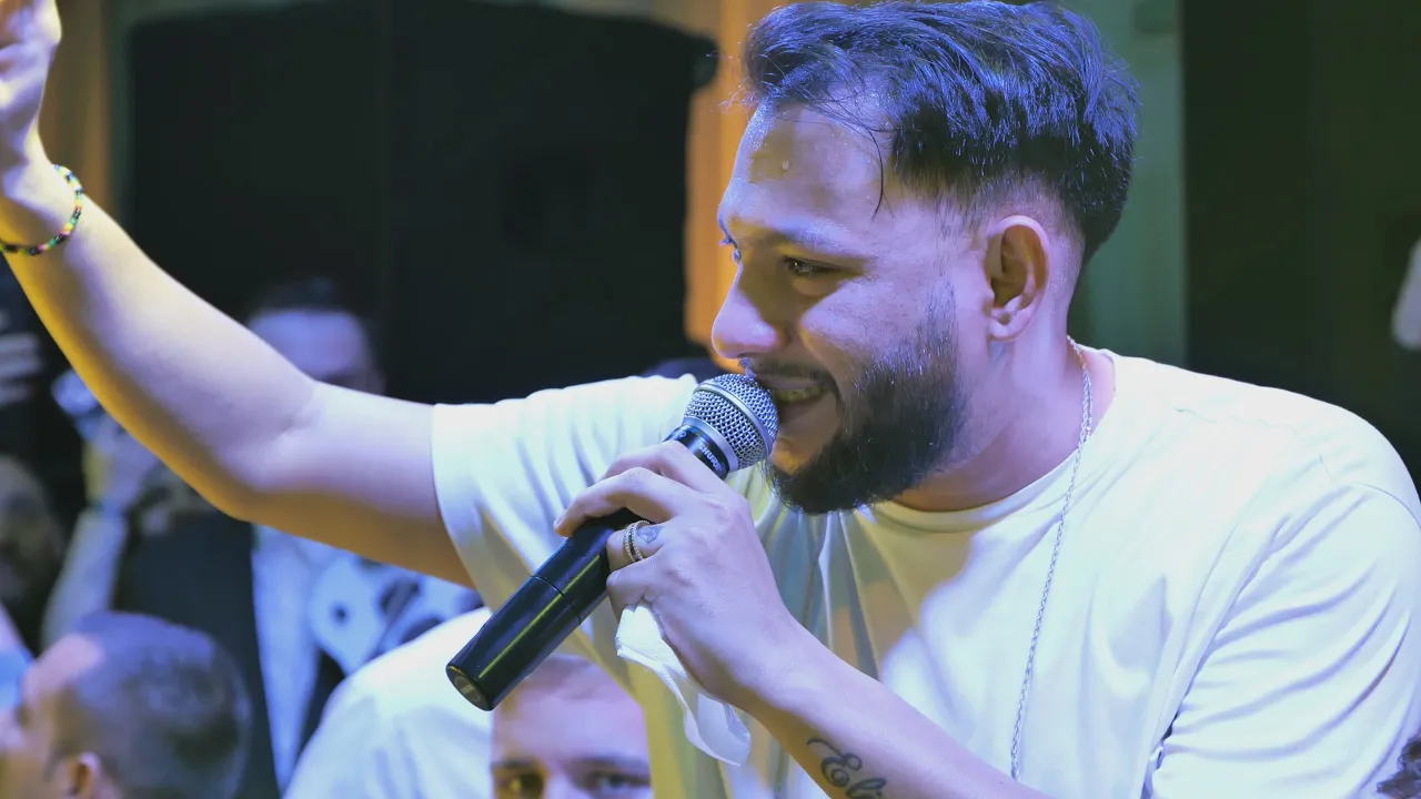 Leo de la Rosiori - Ca un frate pe lume x Tinerete nu fugi de mine (LIVE 2024)