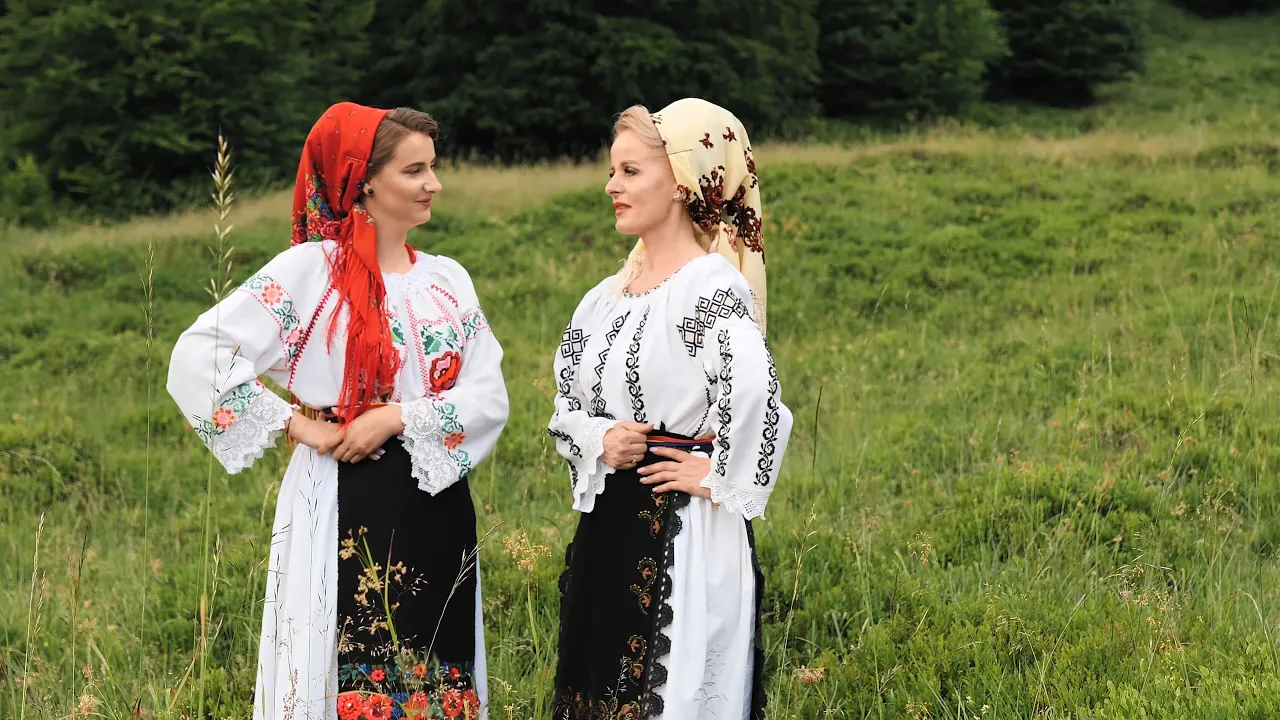 Lenuta Danci si Ioana Moldovan - La pretina me Lenuta