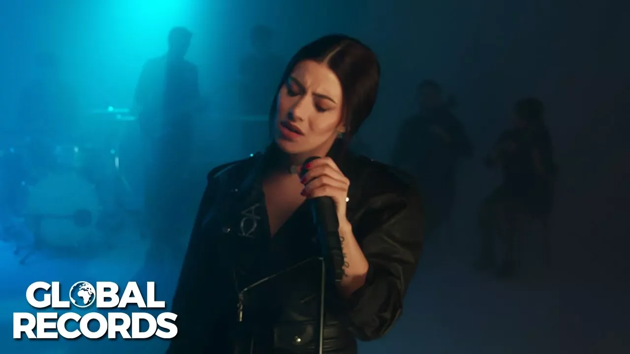 Nicoleta Nuca - Ai Uitat Cine Esti (Live Session)