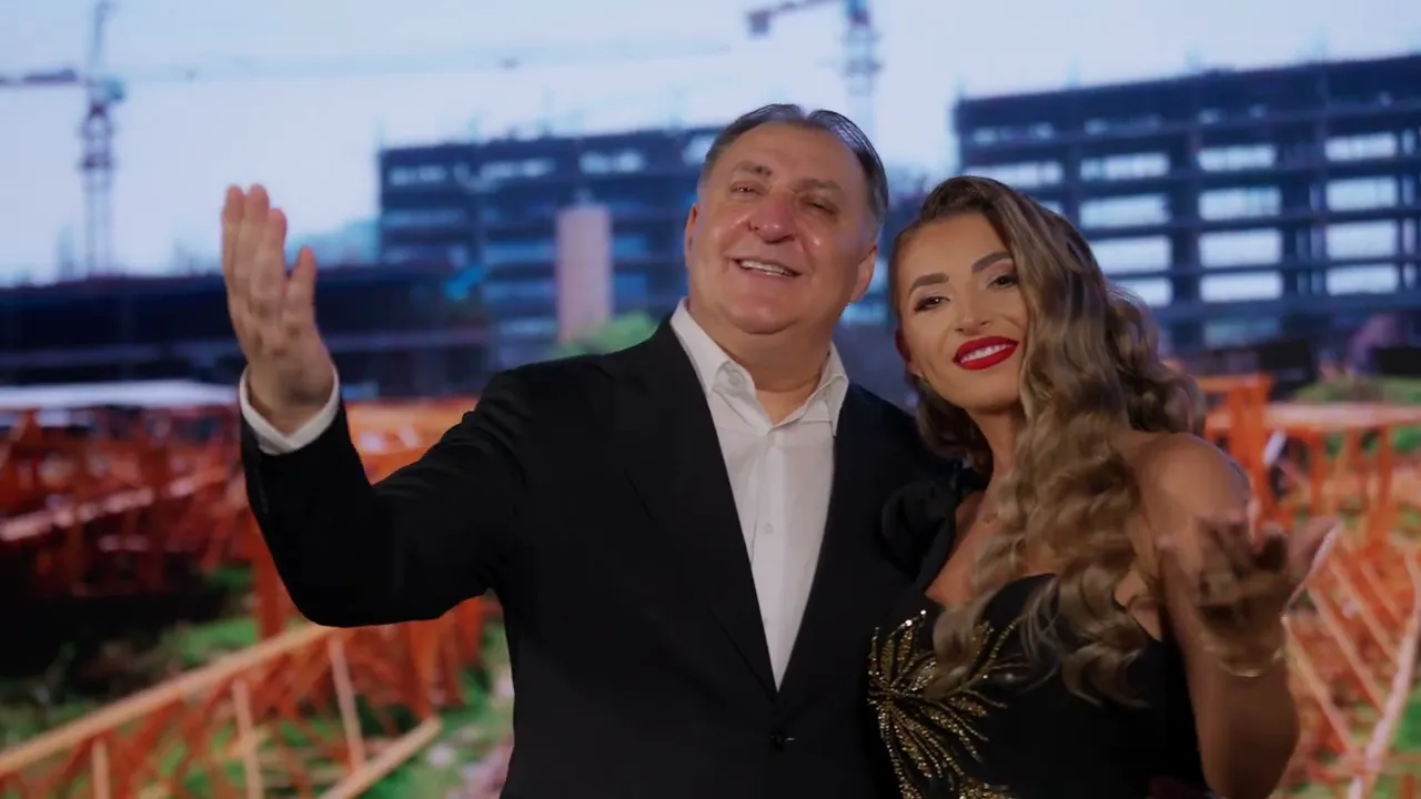 Vali Vijelie & Denisa Grecu - Strainatatea 2023