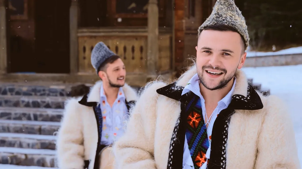 Bogdan Bizau - Is colindatori afara in seara de Craciun (Colind)