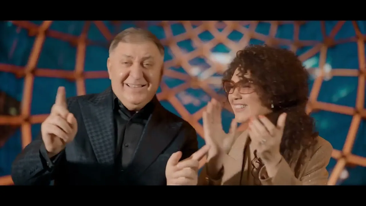 Vali Vijelie x Minodora - Un an trece