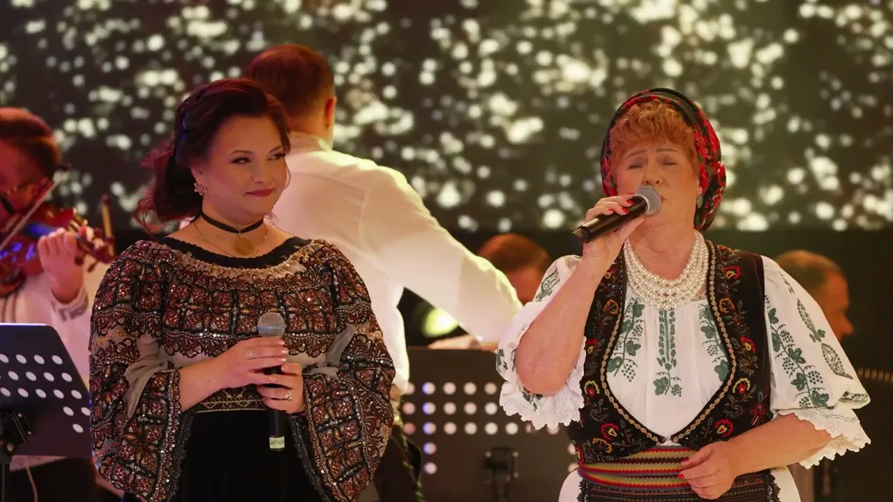 Laura Olteanu & Veta Biris - Sus Romane (Acompaniaza Orchestra Moldovlaska)