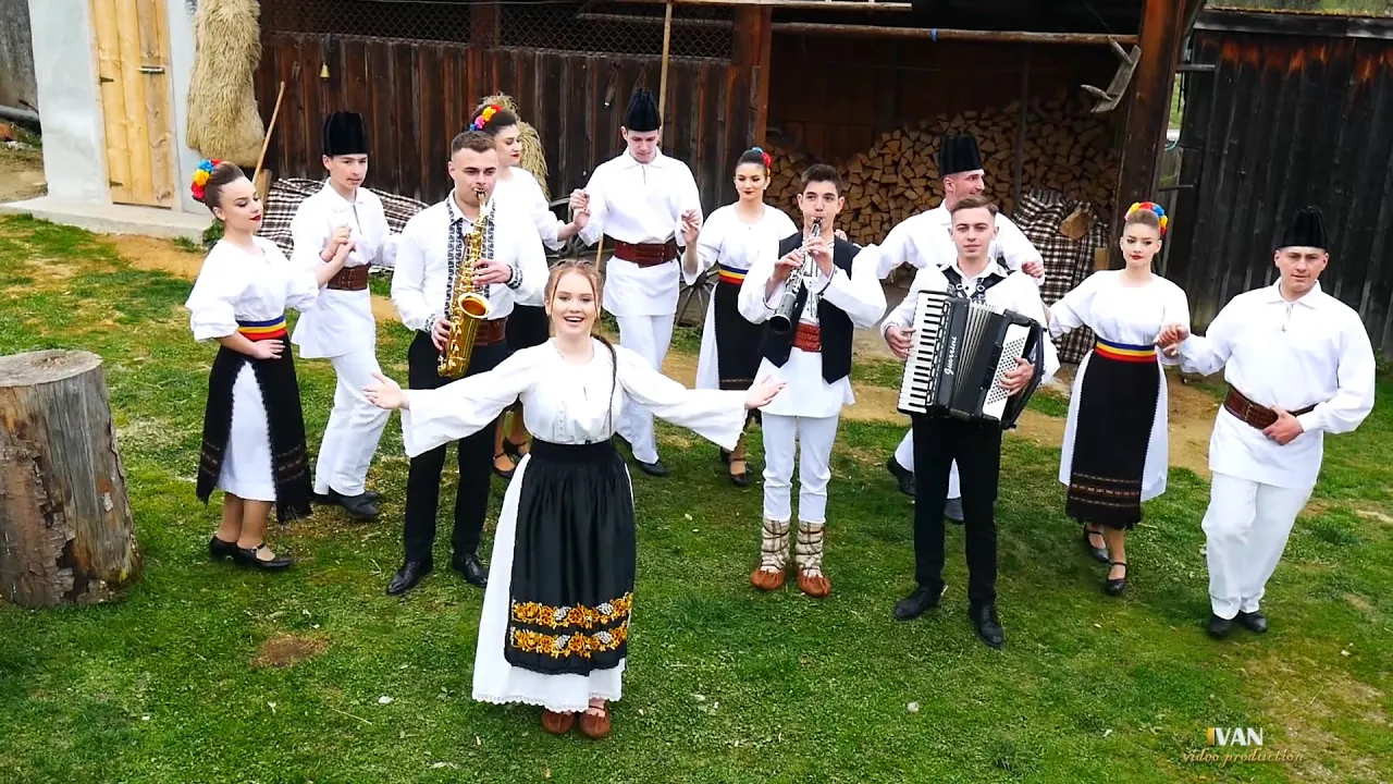 Larisa Sandescu - Bagea meu, cu mandru nume