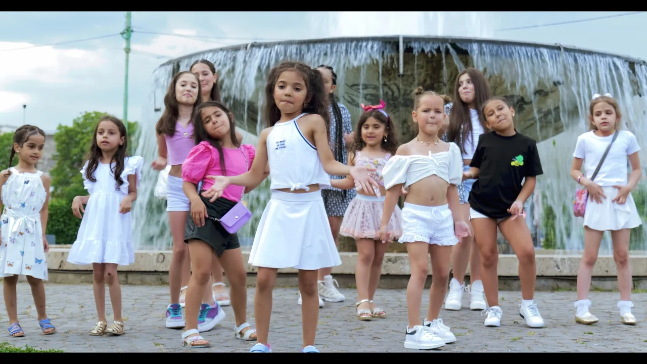 Emma de Vis - Sa facem o baie