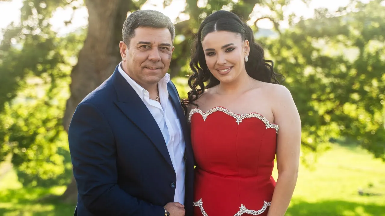 GHITA MUNTEANU & DORINA HOZA - Suflet indragostit