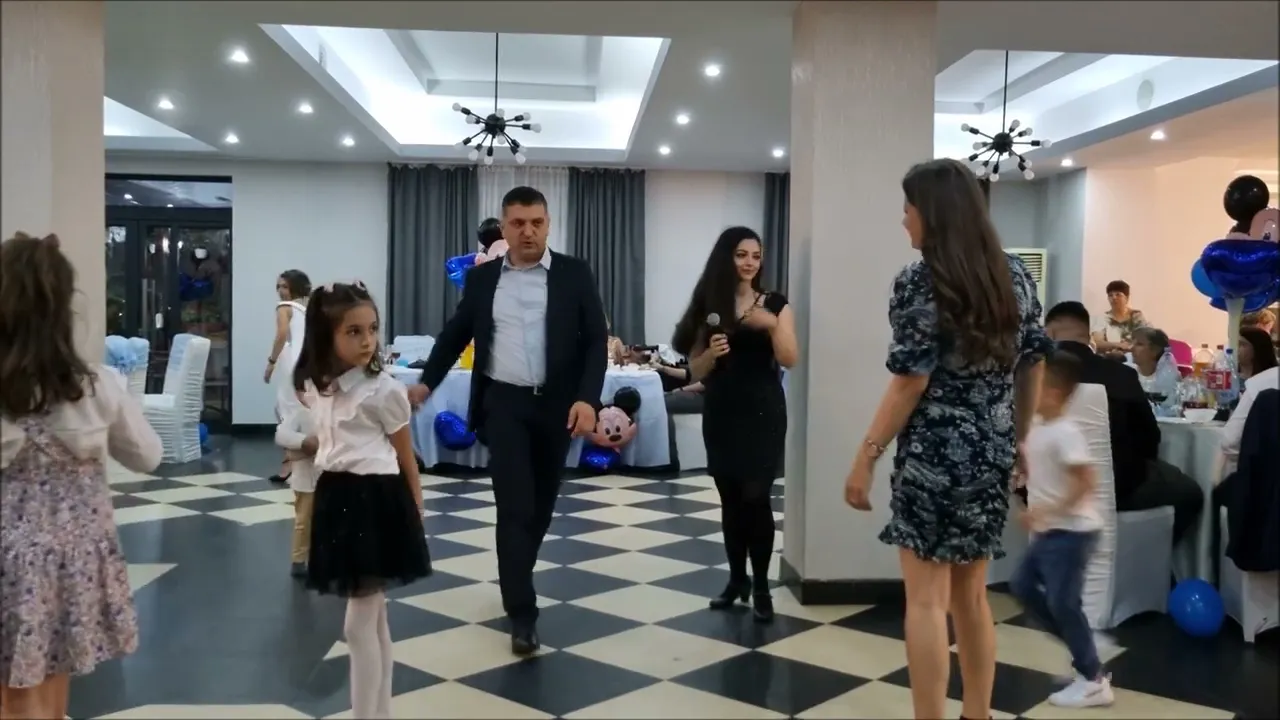 Angela Geoneha & Trandafirul alb - Surioara, surioara