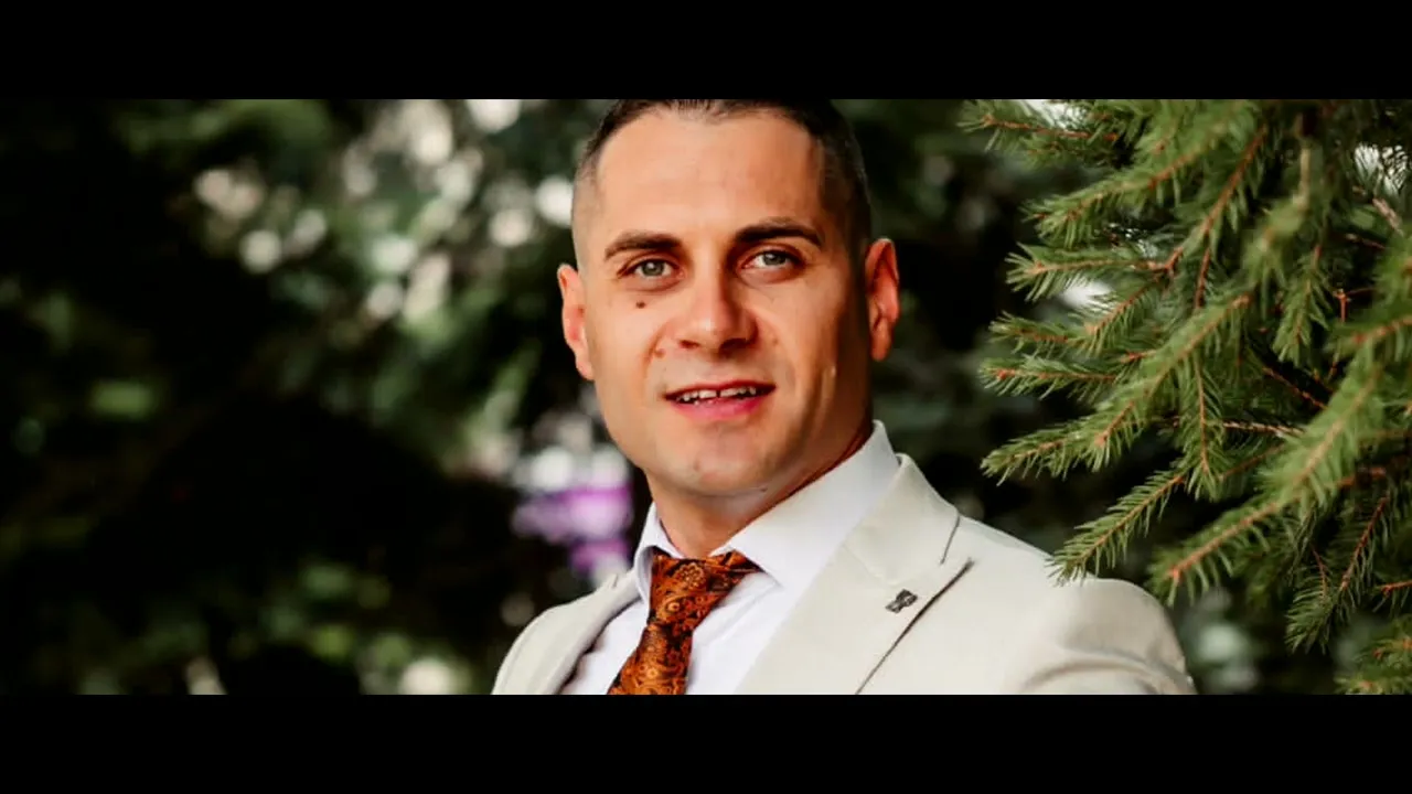 MIHAI PRIESCU - SE VEDE CAT AM TRUDIT