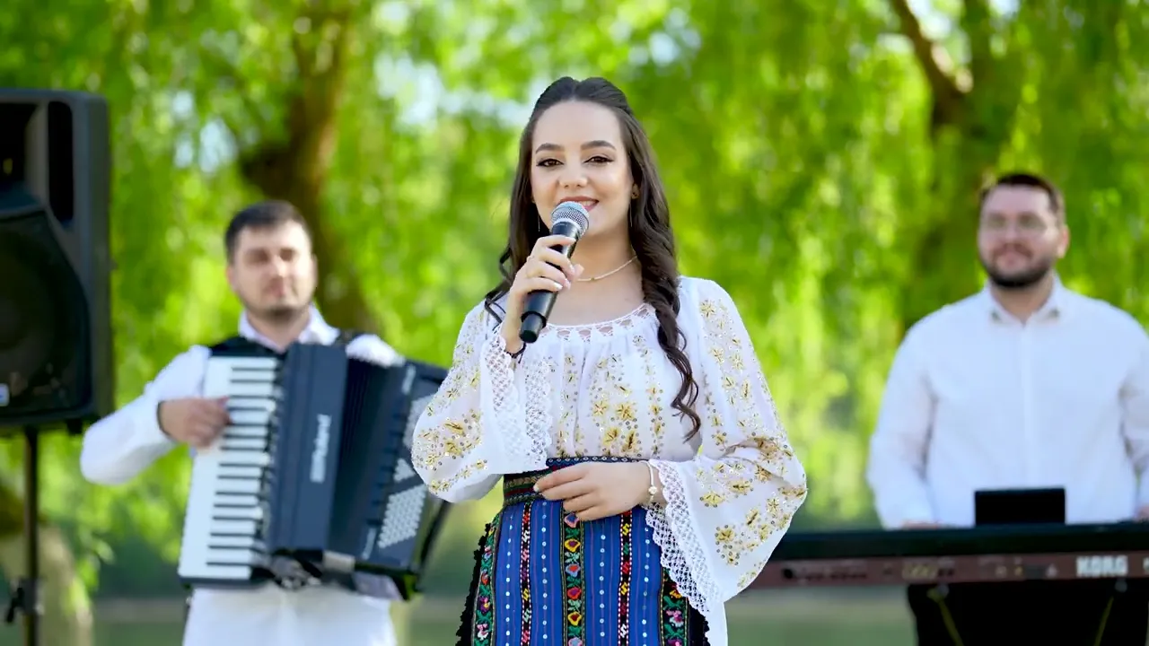 Ionela Cerbu - Cel mai nou colaj de sarbe (LIVE 2024)