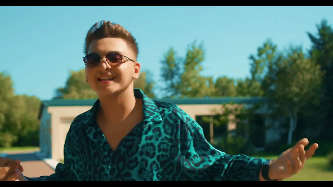 NIKOLAS LEONARD - DE LA CER PANA LA PAMANT 2024