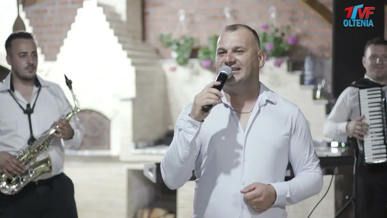 Cristi Manolea - Aseara m-am imbatat (Colaj Sarbe BOMBA 2022)