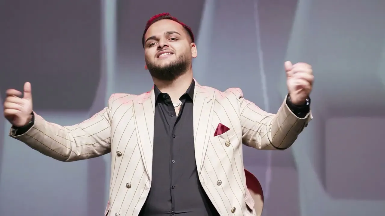 Sorinel Norocosu' & Formatia Calinut Printul Banatului - Pentru Tine 2022