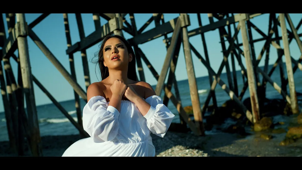 Denisa Rachita - Eu pe o strada tu pe alt drum (Originala 2020)