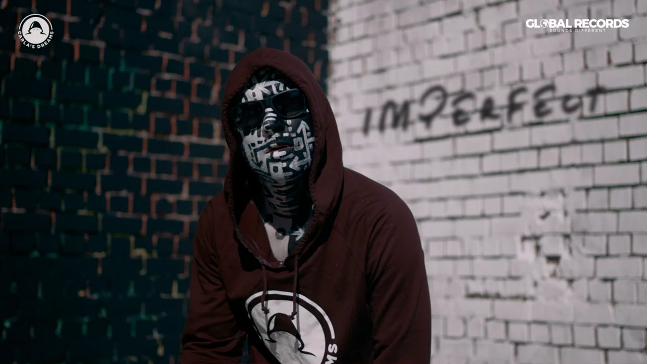 Carla's Dreams - Imperfect