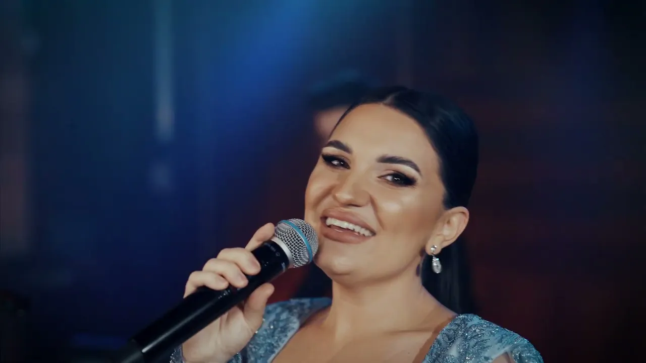 Andrada Barsauan - Nu pot uita Privirea ta (Colaj Manele Noi 2021)