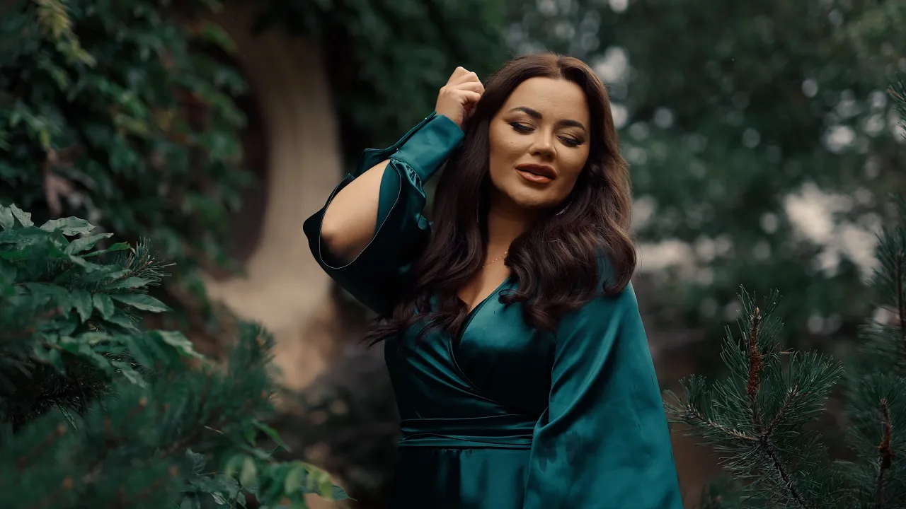 Carmen de la Salciua - Stai ca-mi pun lentile verzi (Originala 2022)