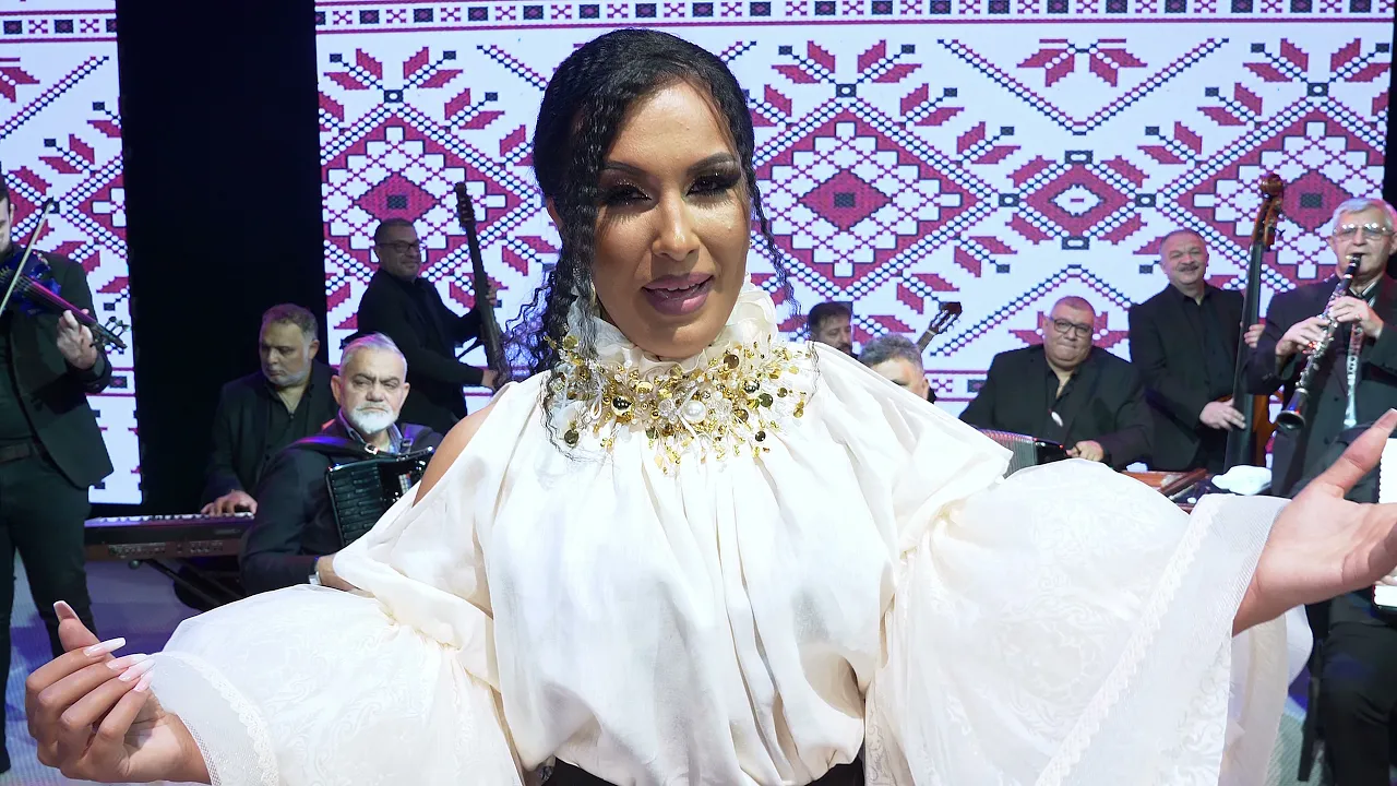 Ionica Minune si Laura Constantin - Puicuta