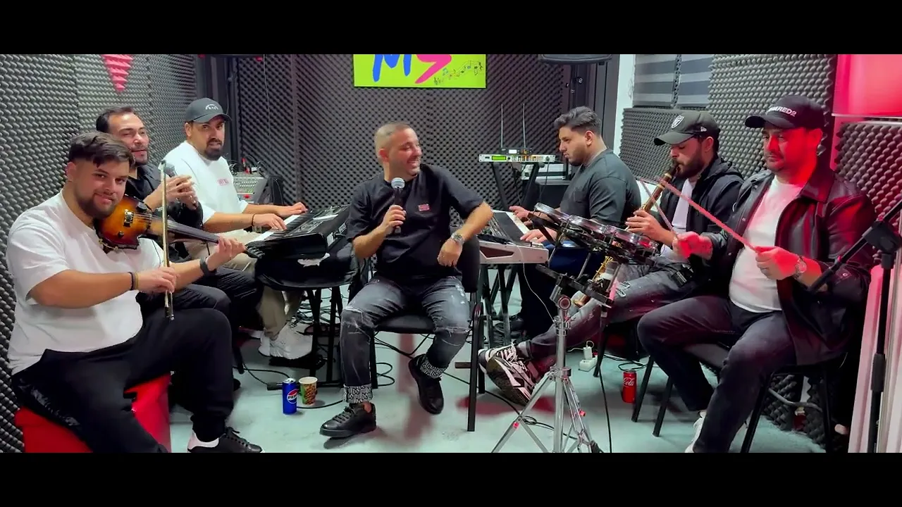 MIHAITA PITICU - TU PLANGEAI DE MILA MEA (LIVE)