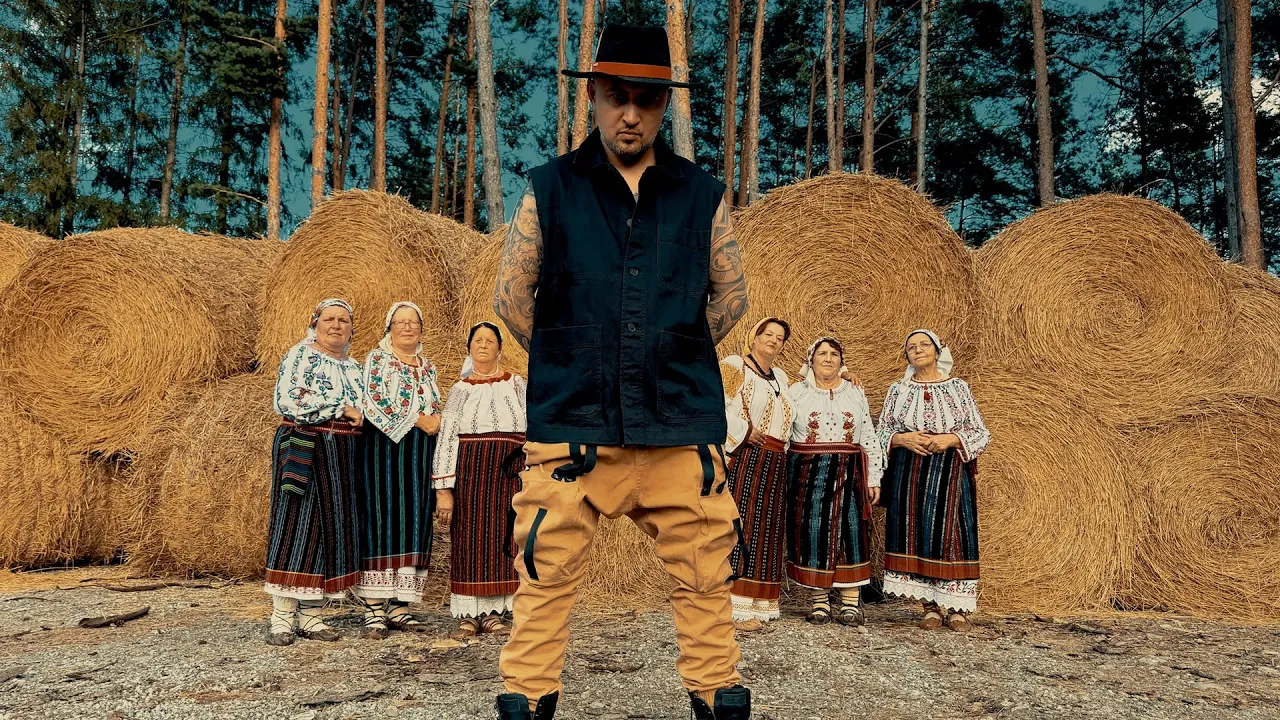 F.Charm - Apa de ploaie feat. Ansamblul Folcloric Solestenii