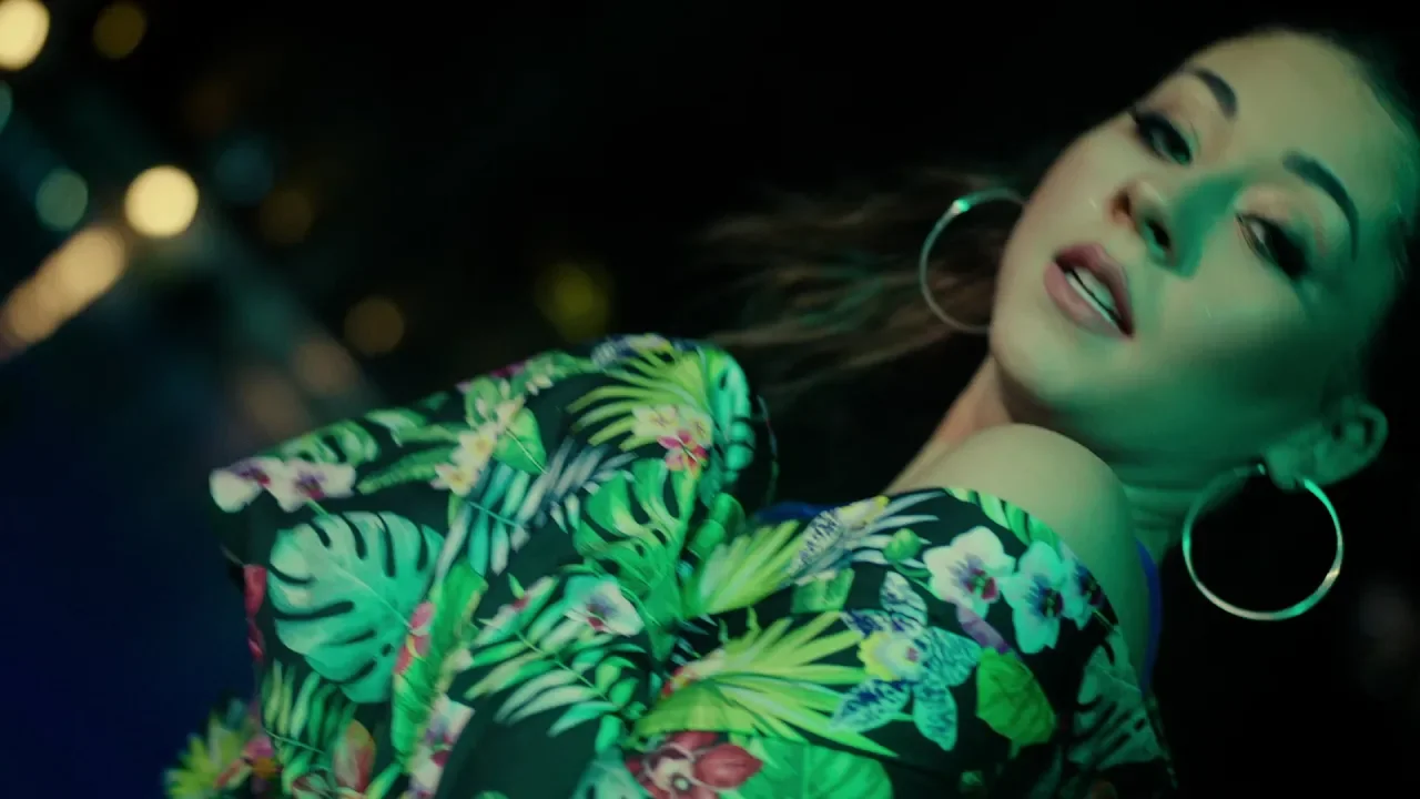 Alama Feat. Nicole Cherry Si Pacha Man - Sagapao (Romanian Version)