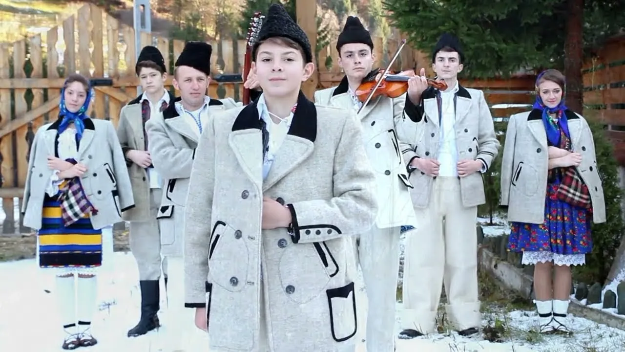 Daniel Tomoiaga - La Betleem colo-n vale Colind