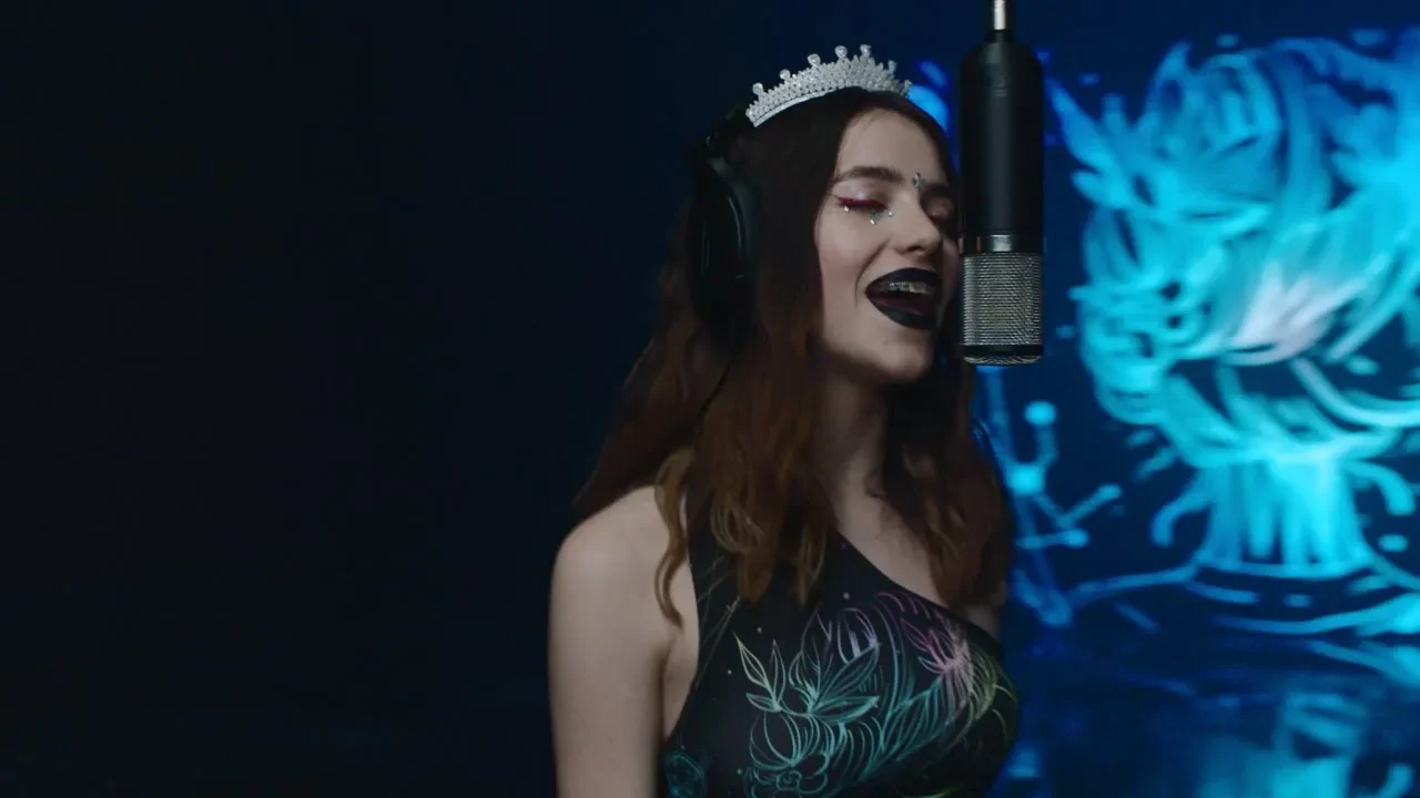 Roxen - Storm (Crystal Freckles Session)