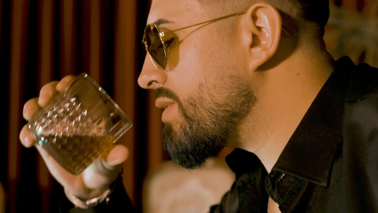 VOETIN - ESTI UN GUNOI (Originala 2023)