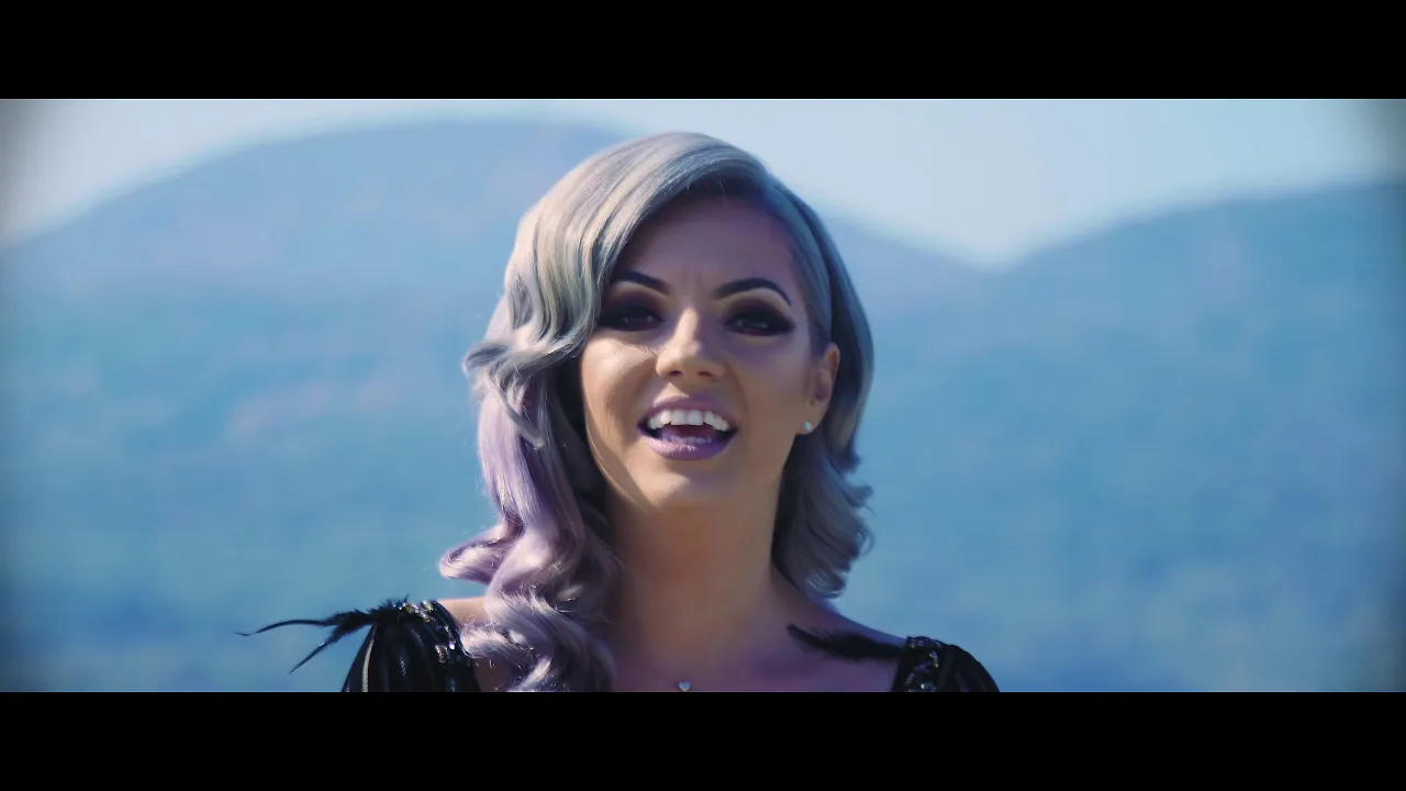 Bianca Munteanu - O cafea cu tine (Originala 2019)