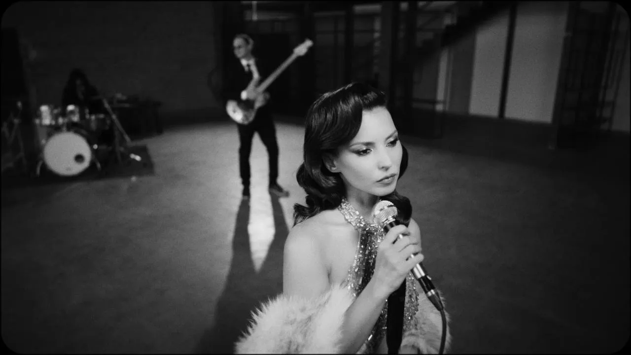 AMI - Urasc Sa Te Iubesc