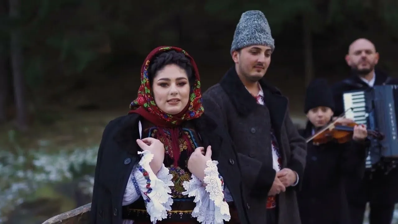 Darius Parna si Patricia Caculea - Colo sus in vremea aceea COLIND