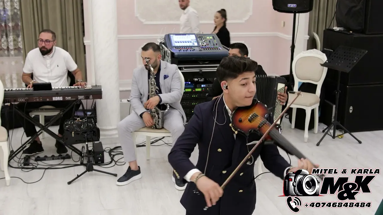 Camelia Ciuca & Formatia - Uite o cum vine, uite o cum trece