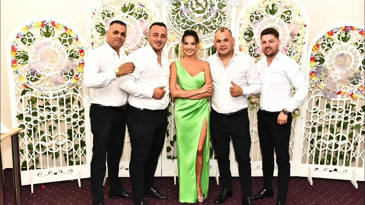 Formatia Cristi Manolea - Cea mai bomba instrumentala pe 2023