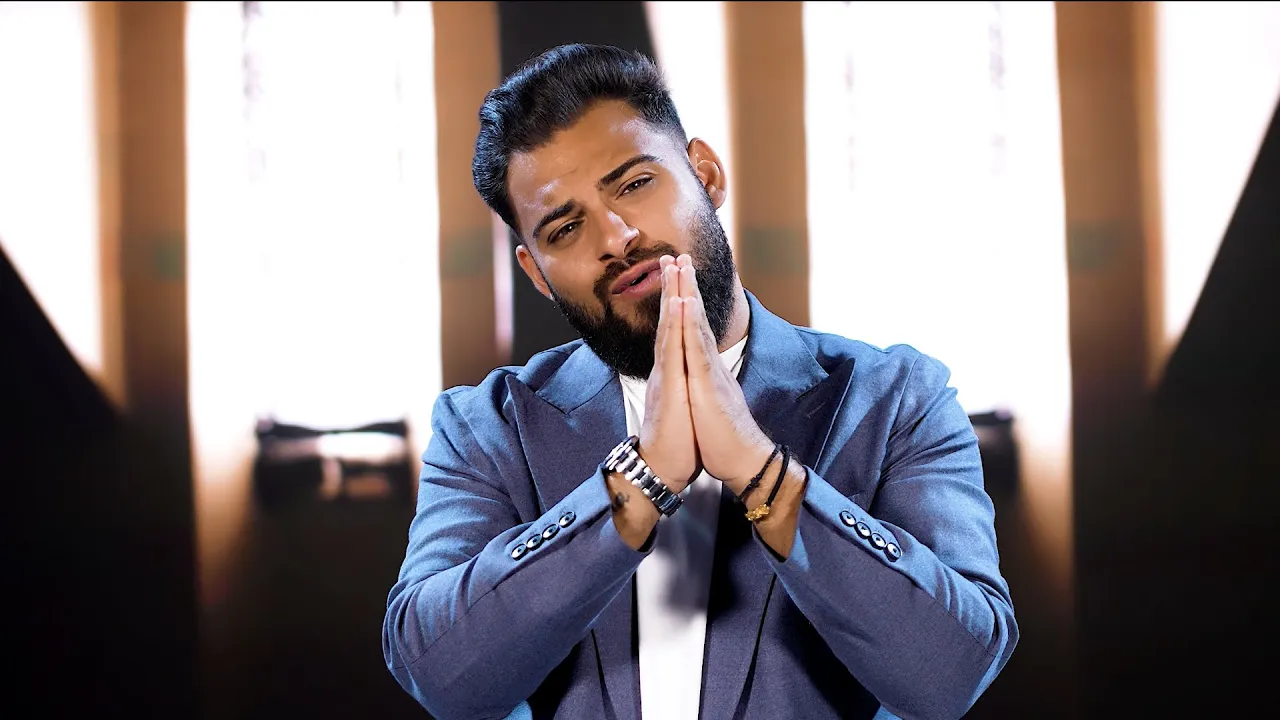 LeLe - Beau si dau muzica tare