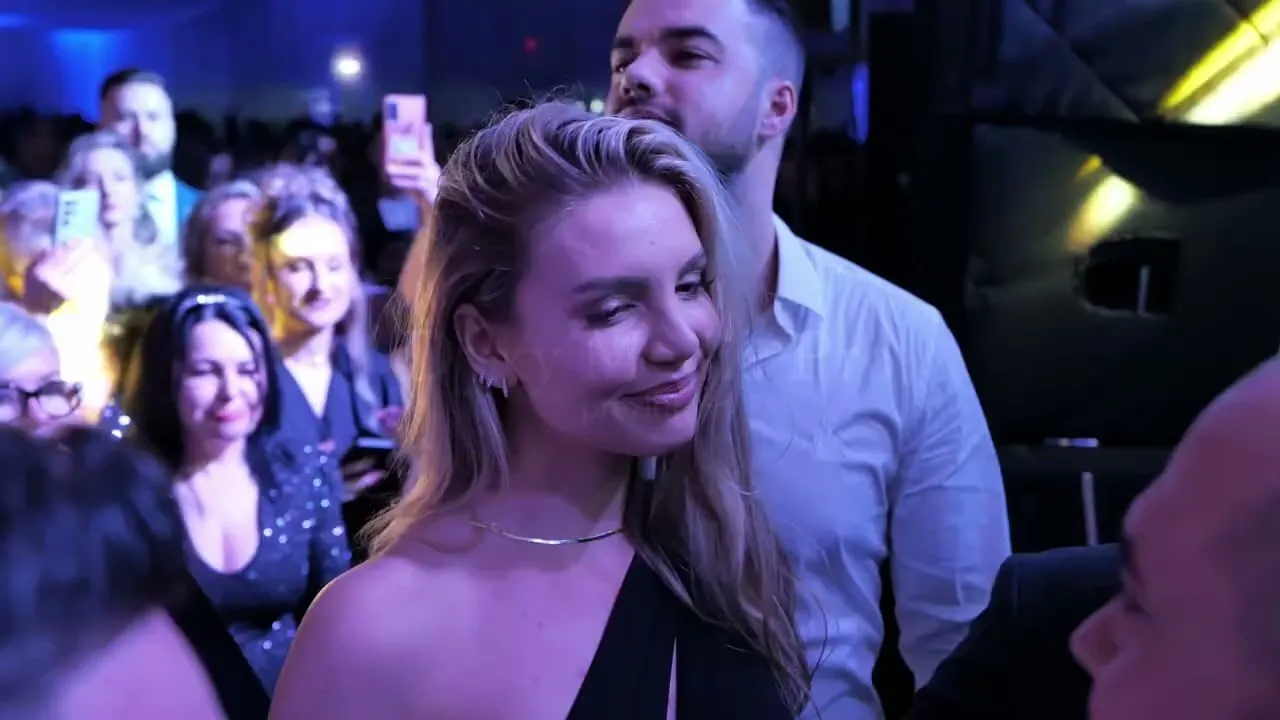 Leo de la Rosiori - Ca un frate pe lume mu e nimic (Manele Live 2024)