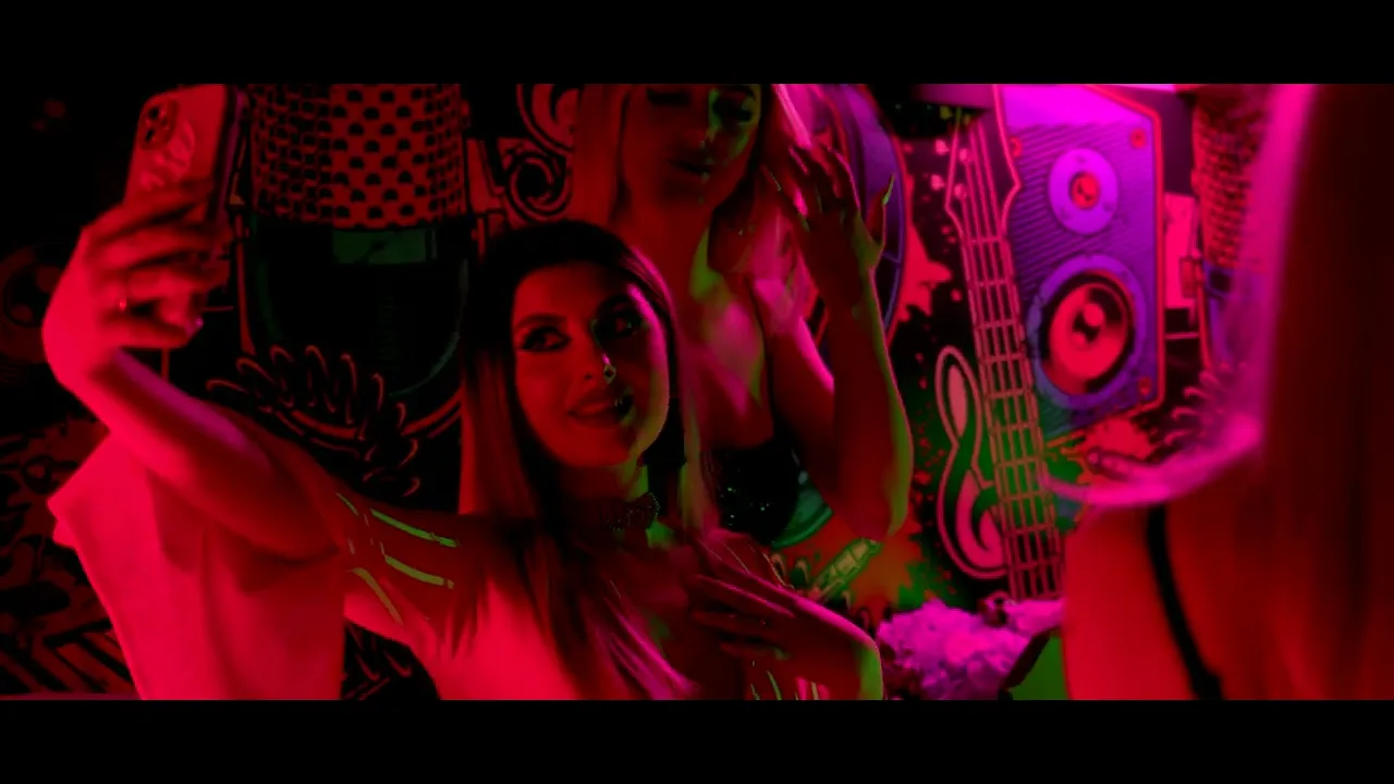 Iuly Neamtu - TikTokarita (O cheama Andreea)