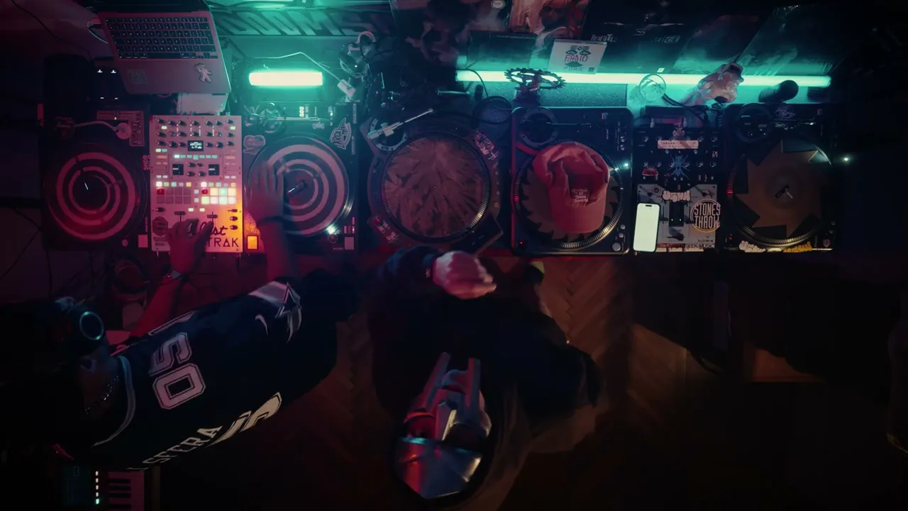 RADIOFONIC TT Session with DJ SFERA