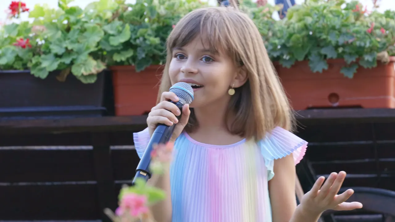 Andra Sgaiba & Formatia Flores Band - Tinere cu par carunt (Cover)