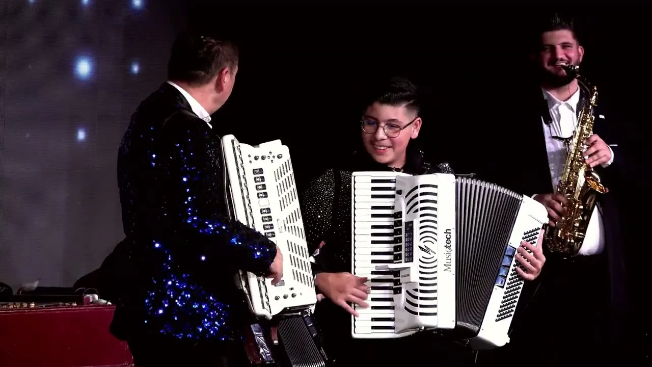 Paul Stanga si Yanis Talent - Spectacol live x UN OM CAT O ORCHESTRA