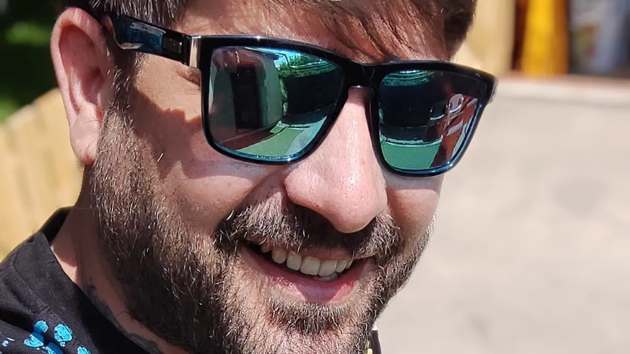 TICY - Nu ma pot tine pe picioare (Originala 2022)