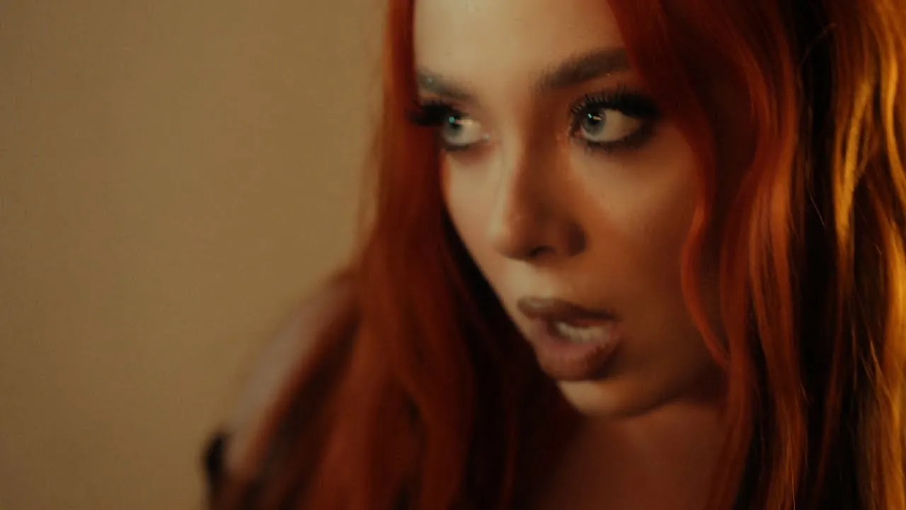 Olivia Addams x DOC - Plata cu dor