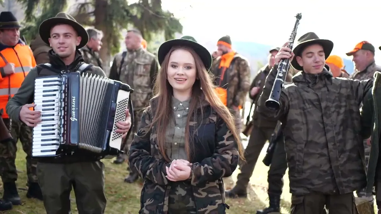 Larisa Sandescu - Dimineata pe racoare