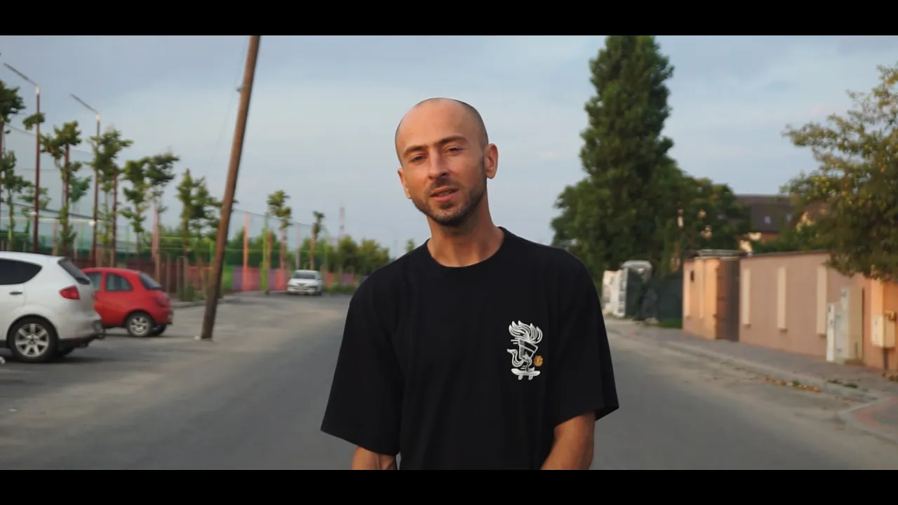 Click - Miros de flori printre maracini (Original Radio Edit)