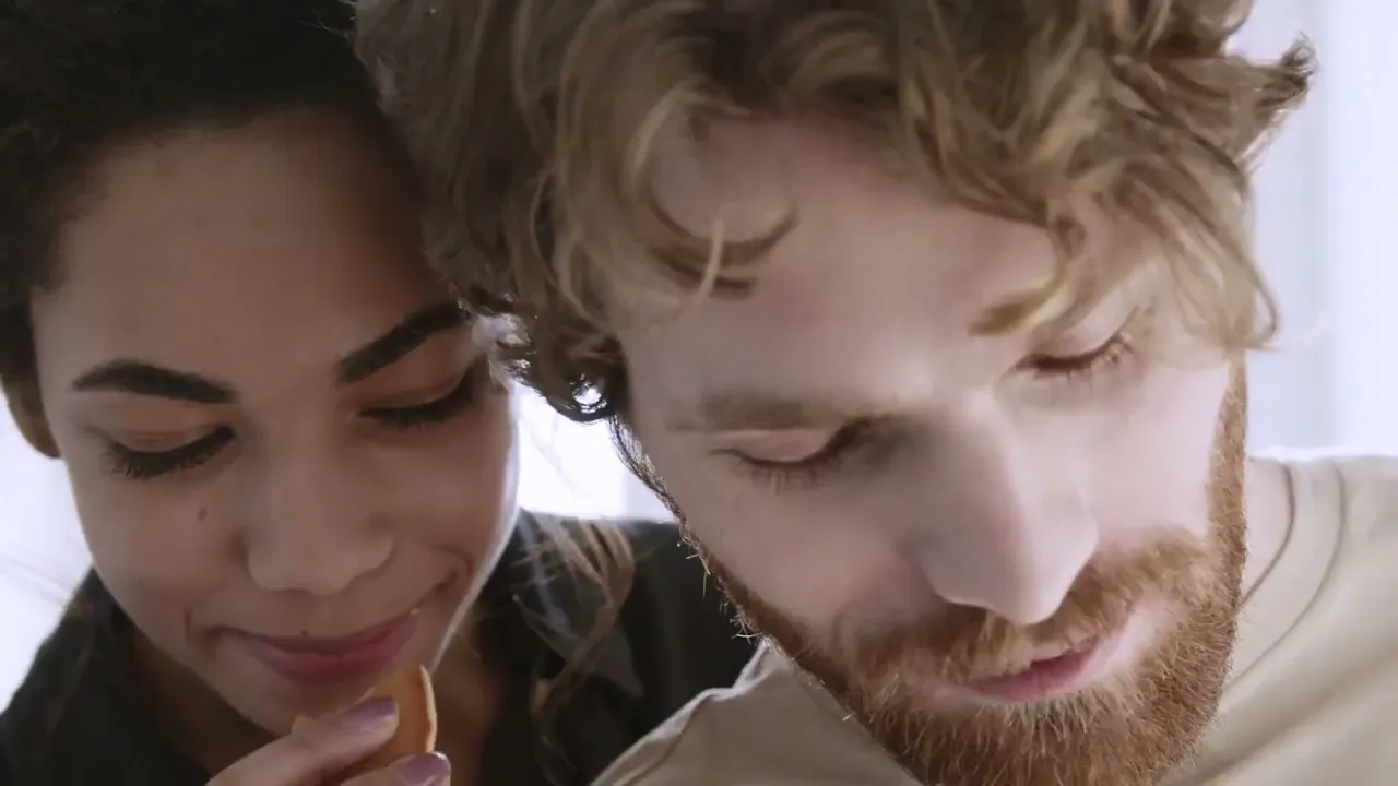 Diana Bucsa - Tu m-ai mintit (Originala 2022)