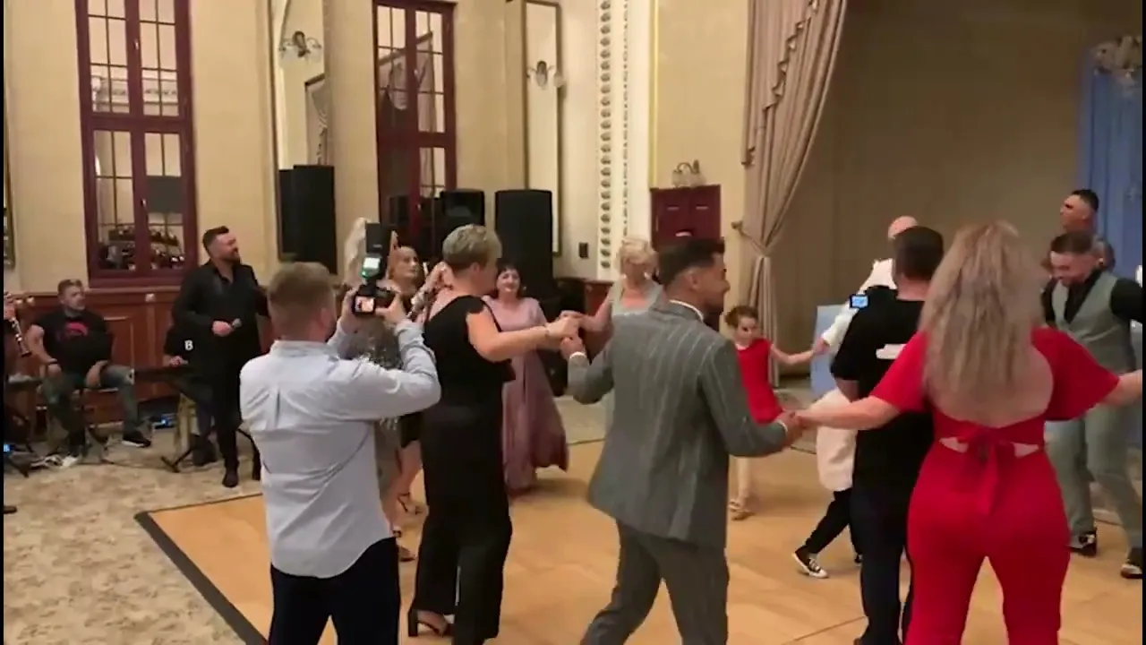 Hai la hora mare! - Andreea si Adrian Cirstea Orchestra Live