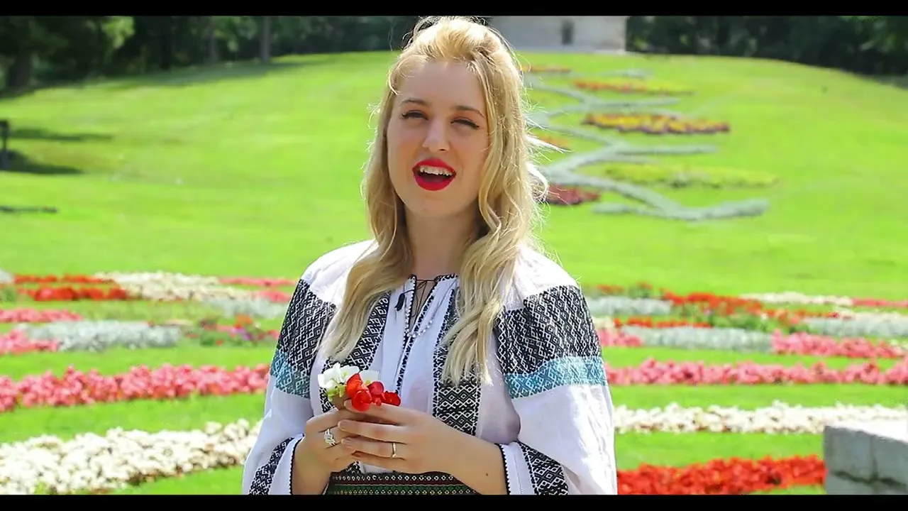 Biti Loredana Larisa - Doi Banuti 2021